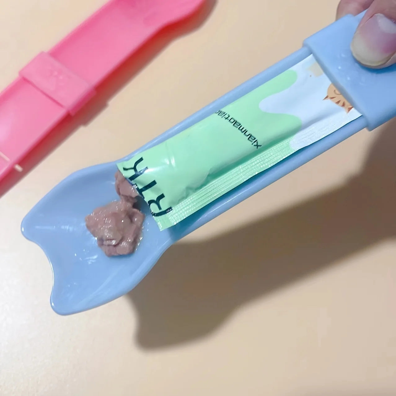 Cat Lickable Treat Squeeze Spoon | Wet Snack Feeder Tool